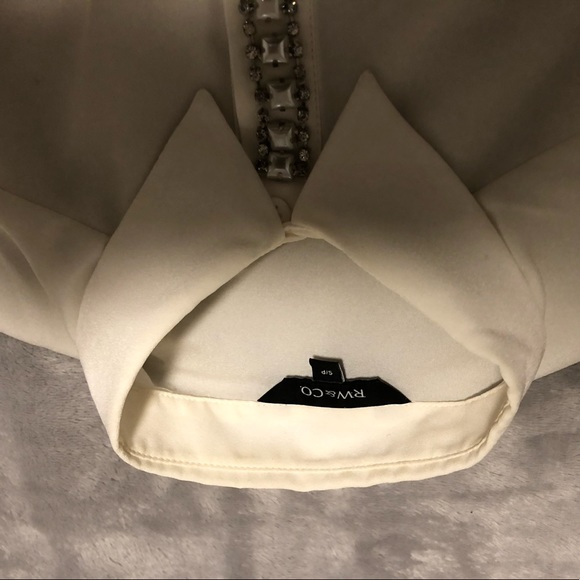 RW&CO Buttown Down Blouse - Picture 3 of 3